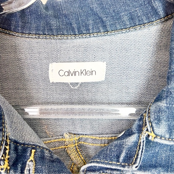 CALVIN KLEIN BUTTON FRONT CLASSIC CROP
DENIM JEAN JACKET WOMENS SZ SMALL - Picture 2 of 4